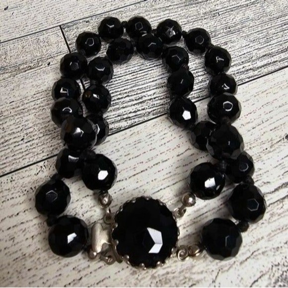 Vintage Made in Austria Black Double Strand Faceted Glass Bead Bracelet 7.5"L - Picture 3 of 5